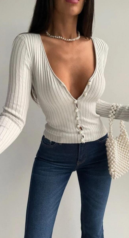 Inci Düğmeli Gri Hırka