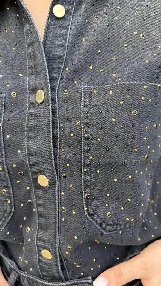Siyah Zımba Ve Taş Detaylı Denim Gömlek