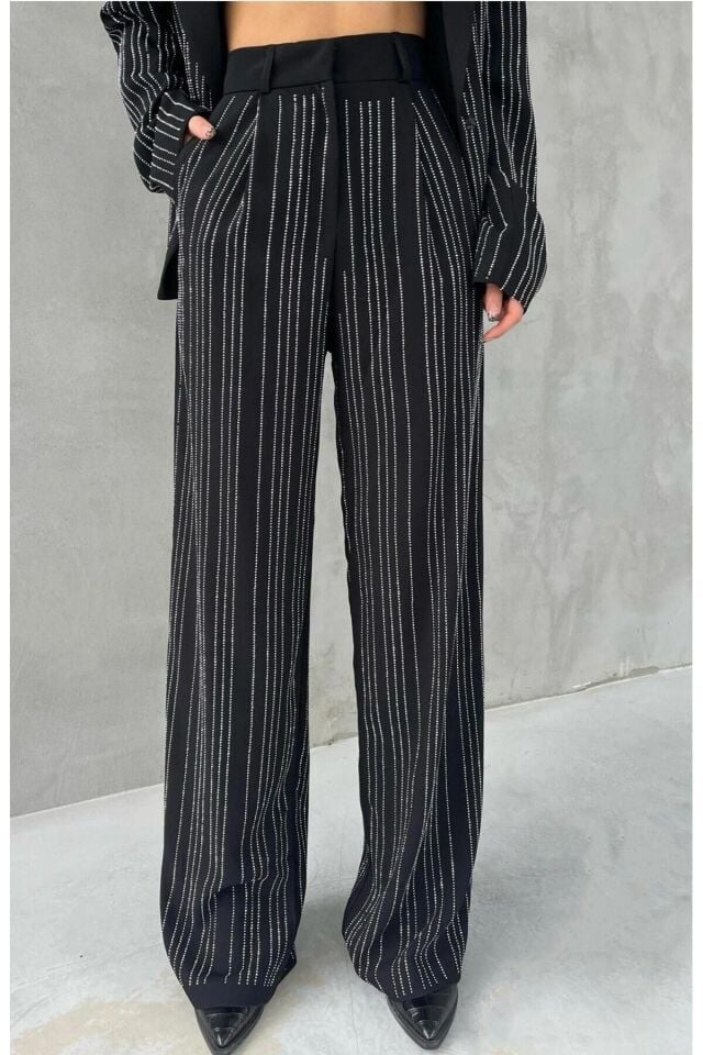 Siyah Taşlı Premium Pantolon