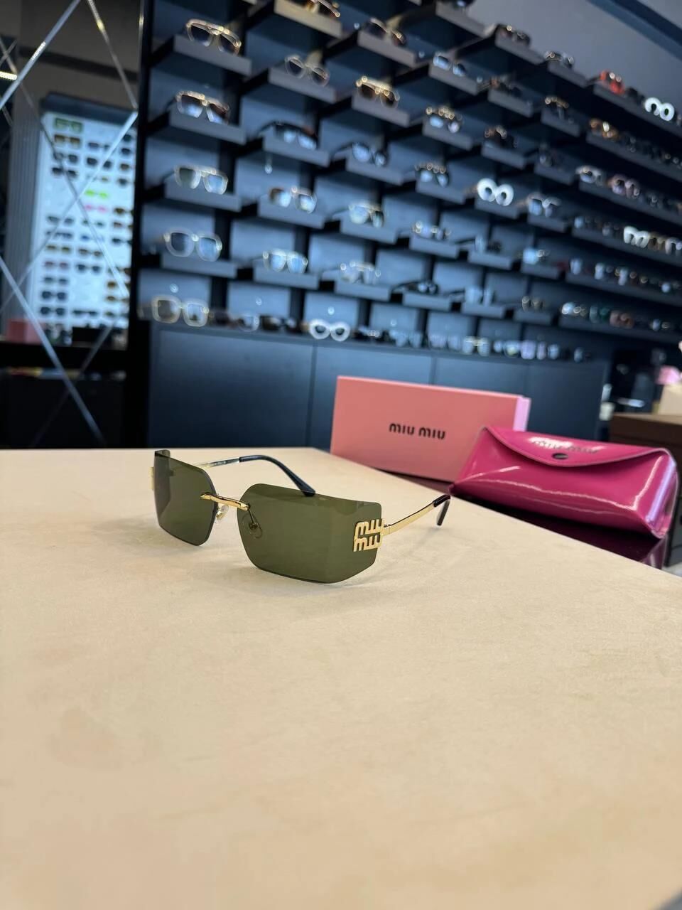 Premium Kartlı Etiketli Gözlük Kadın Güneş Gözlüğü