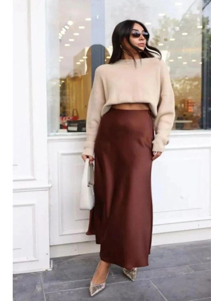 Kahverengi Saten Uzun Etek