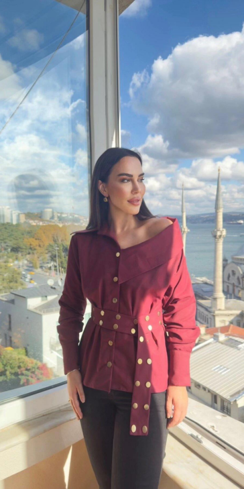 Gold Düğme Detaylı Kemerli Kadın Bordo Gömlek