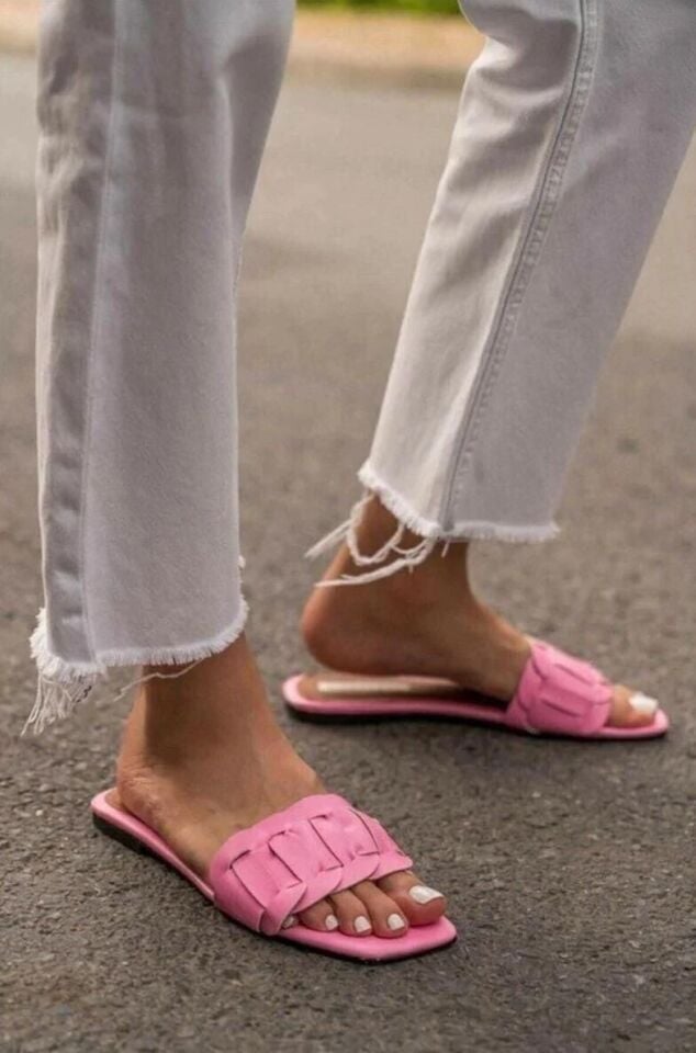 Pembe Deri Kalın Bant Terlik