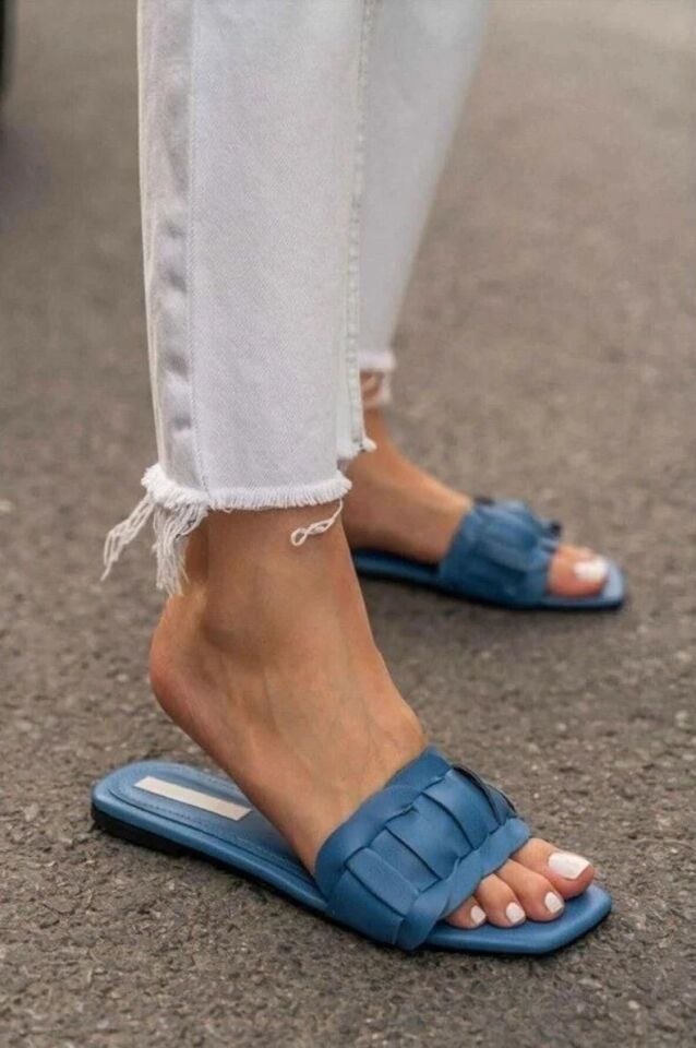 Mavi Deri Kalın Bant Terlik