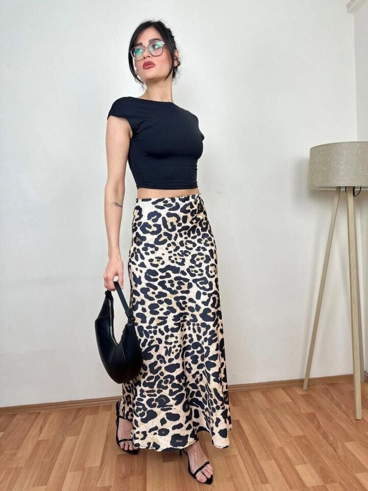 Leopar Desenli Saten Etek
