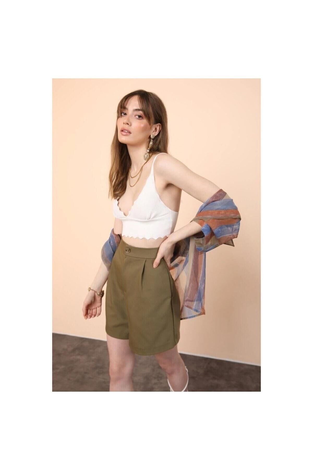 Kadın Haki Yeşil Dokuma Şort