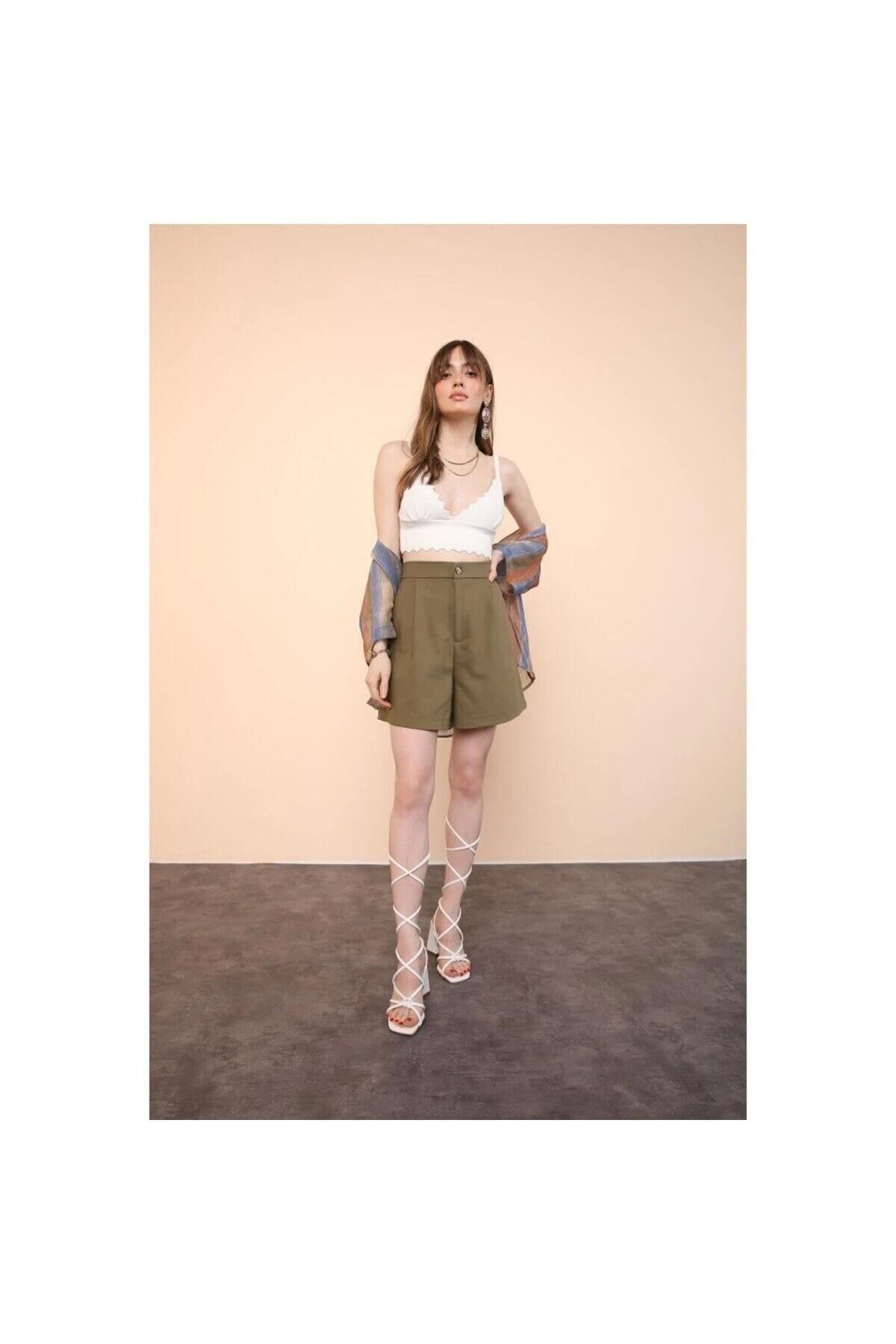 Kadın Haki Yeşil Dokuma Şort