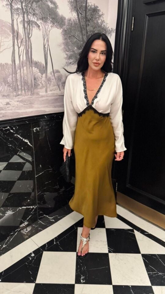 Retka Yeşil Dokulu Dantel Detaylı Elbise